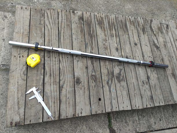 Gryf do treningu siłowego Corength 120 cm / 28 mm Sztanga zaciski