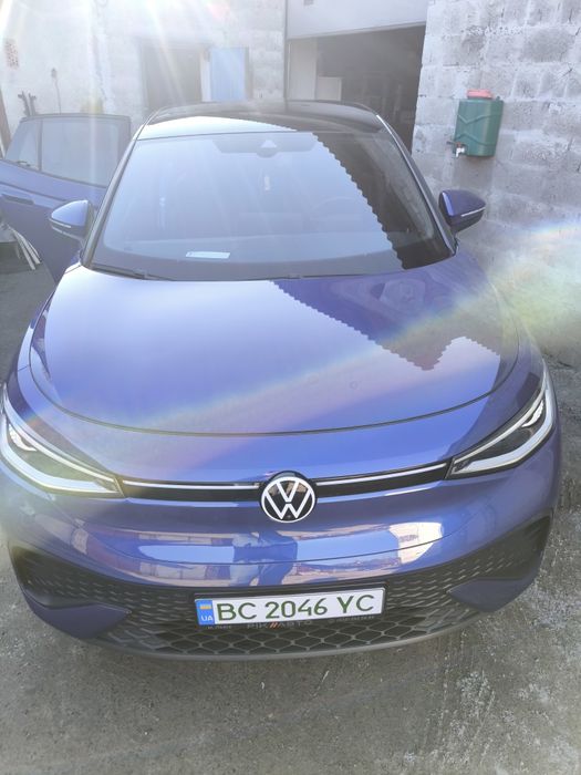 Aвтомобіль Wolwagen ID5 PRO