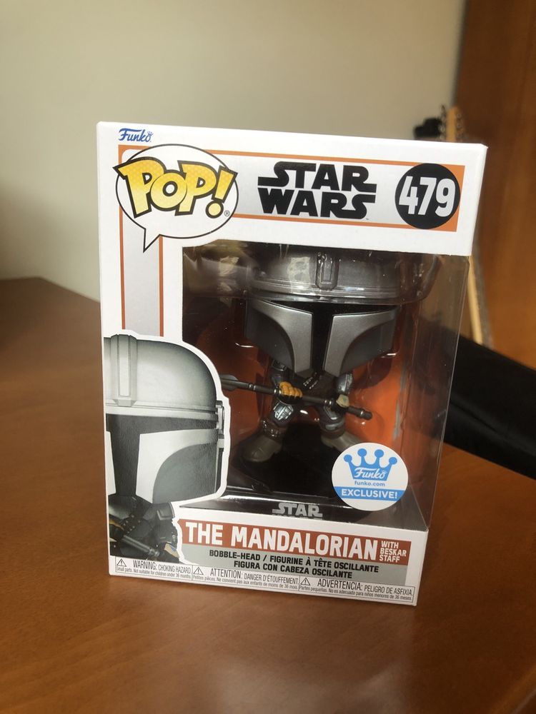 Pops funko: Star Wars (The Mandalorian e Darth Vader)