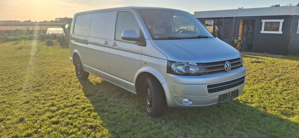 VW T5. 2.0 tdi 140KM