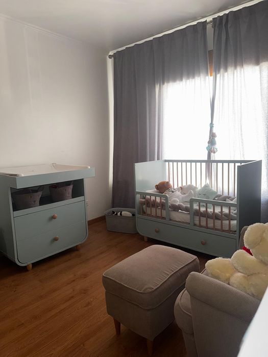 Berço com gaveta e trocador- IKEA MYLLRA