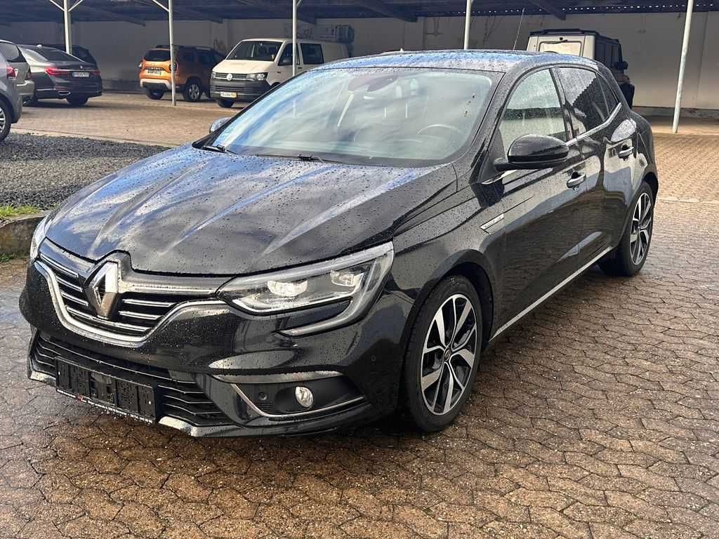 Бампер передній Renault Megane IV запчастини, разборка Рено Меган 4