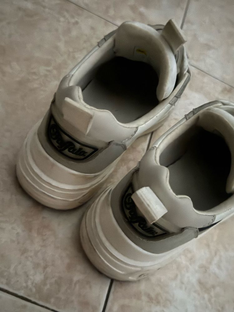 Tenis buffalo ….