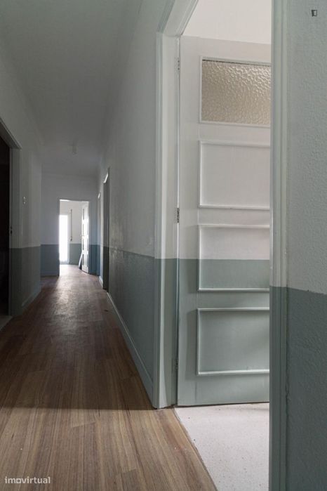Quarto - localizado em Guimaraes