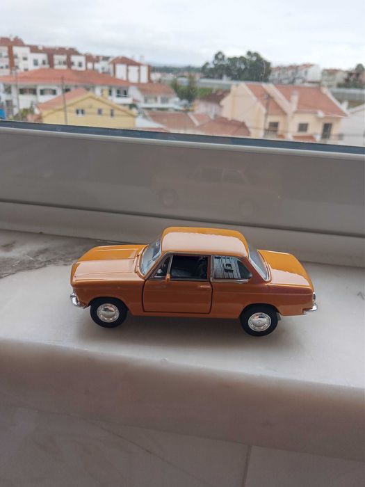 Miniatura BMW 2002 ti