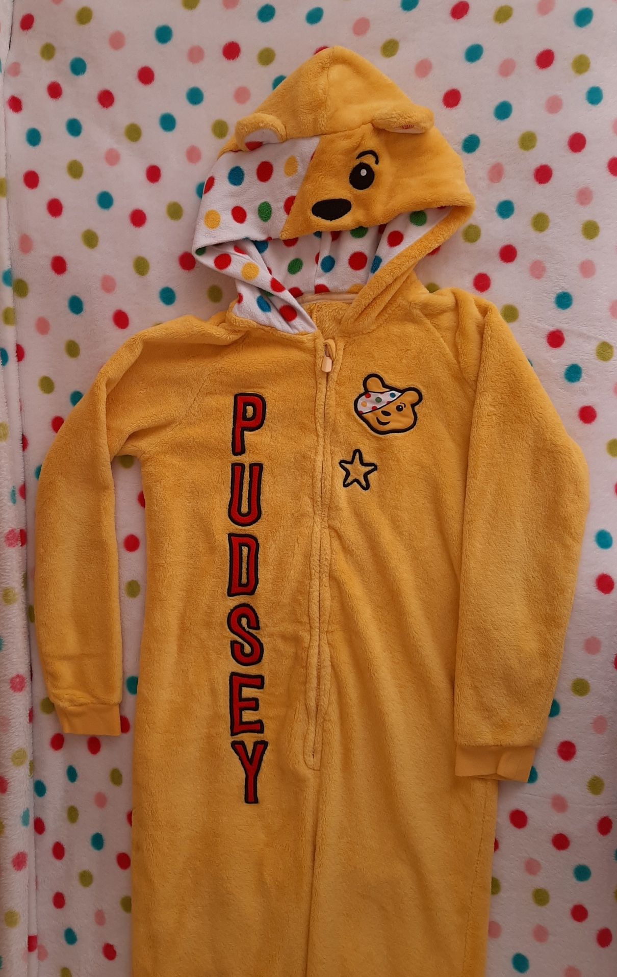 Miś Pudsey pajac przebranie piżamka r.135-140 George
