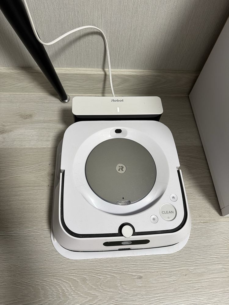 Робот-пилосос iRobot Braava jet m6 M6138