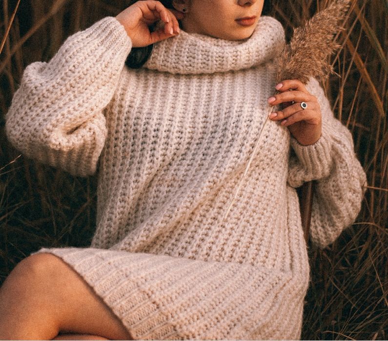 Теплий світер Манго