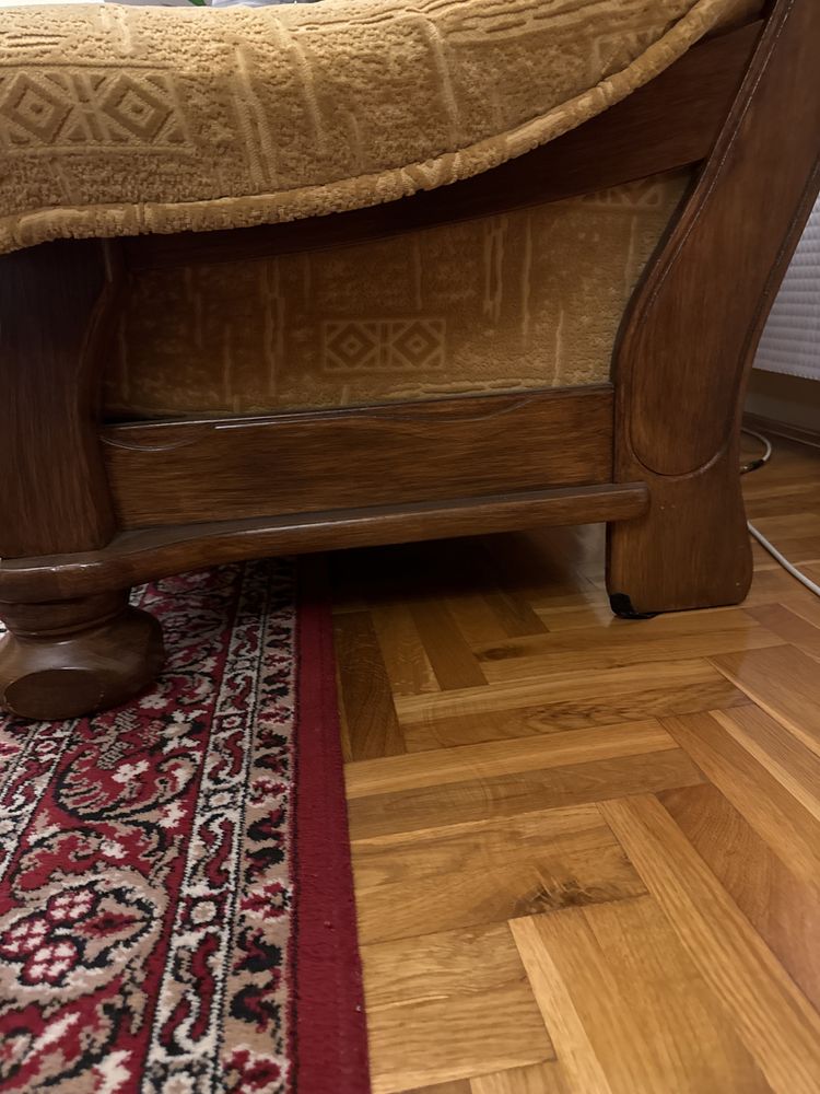 Sofa.