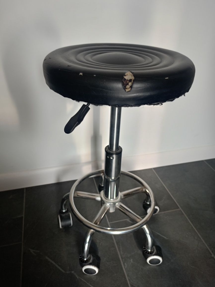 Taboret używany  czarny