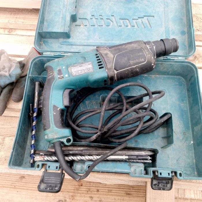 Макіта 2470 перфоратор