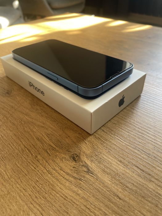 Iphone 13 jak nowy