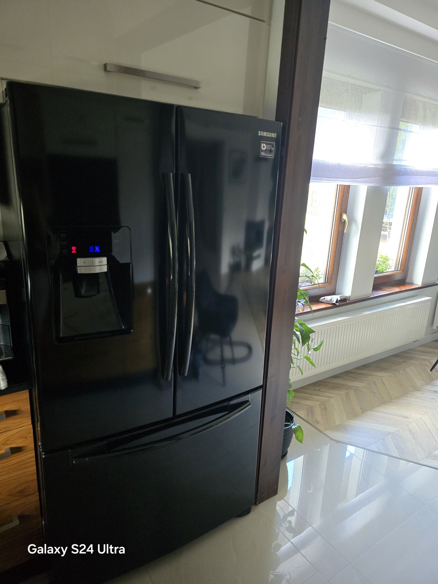 Lodówka Samsung RFG23UEBP