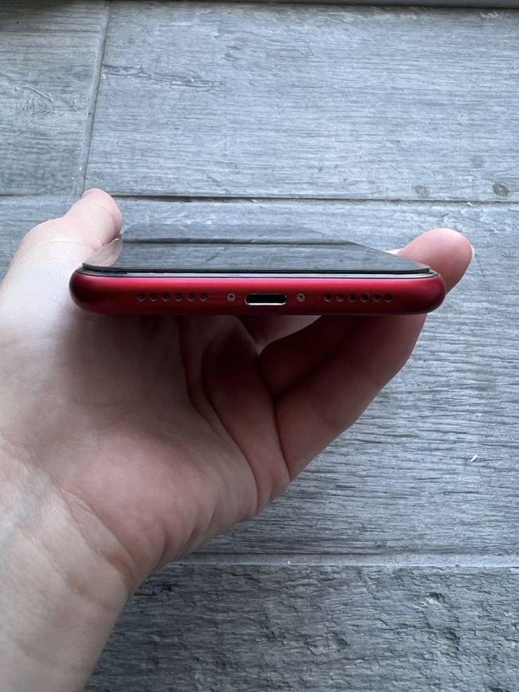 IPhone XR red 128 gb