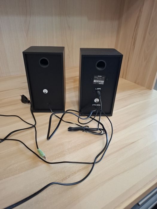 Колонки для компьютера SVEN SPS-608 корпусом  дерево