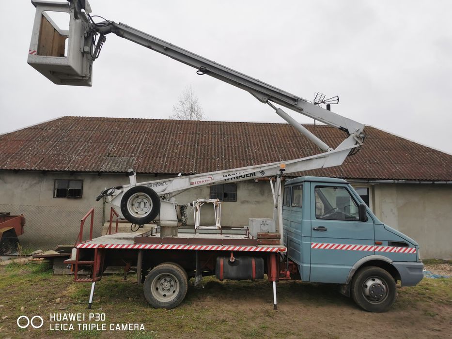 Usługi podnośnikiem koszowym wynajem 16m przegubowy podnośnik