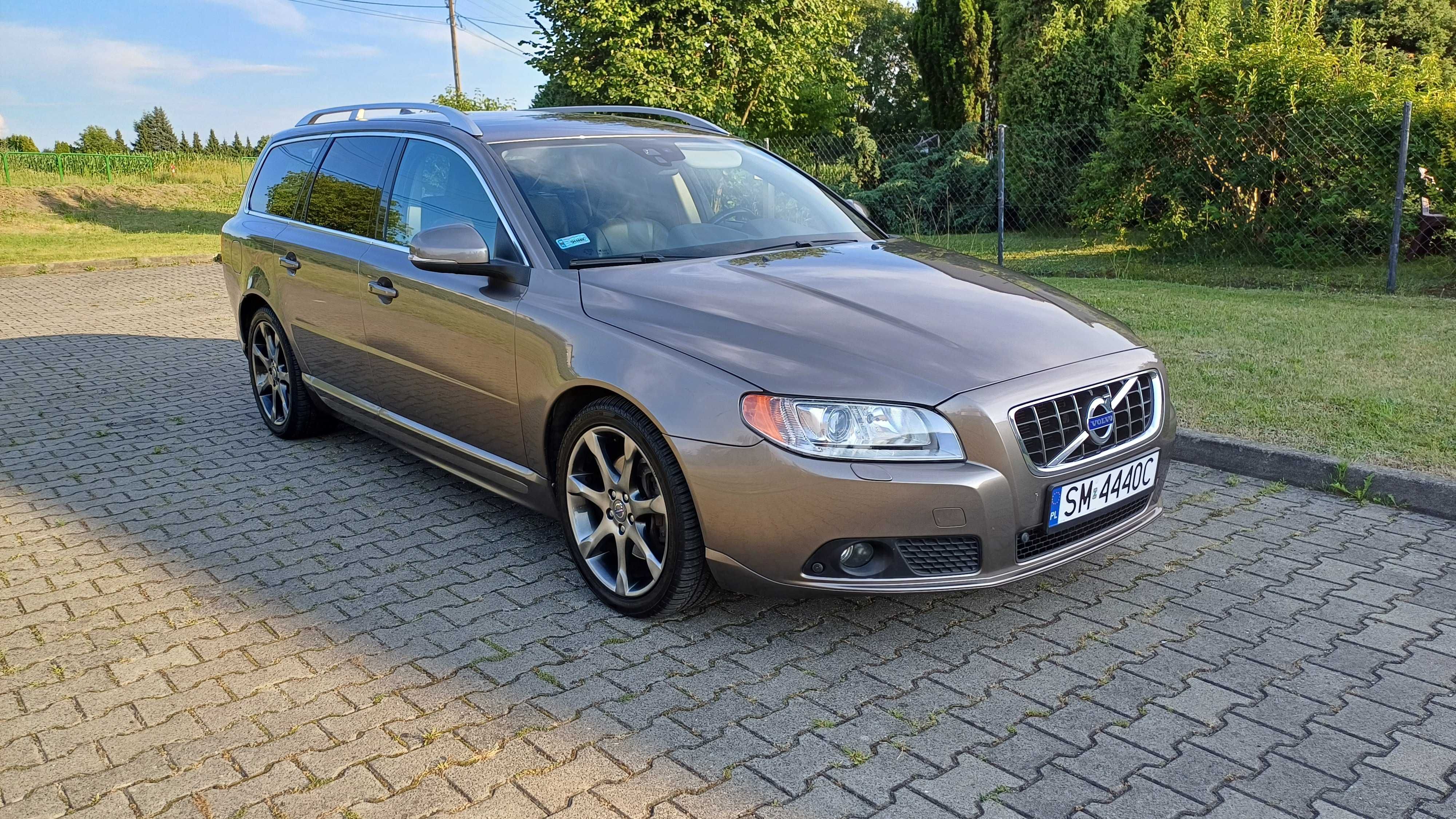 Volvo V70 III 2.4 D5 215KM AWD Summum Automat
