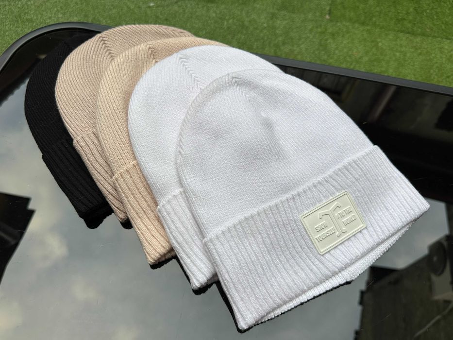 НОВІ жіночі шапки, розмір універсальний ПО ОПТОВИМ ЦІНАМ !