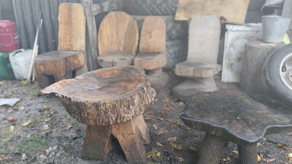 Стільці-столи з дерева ручного виробу