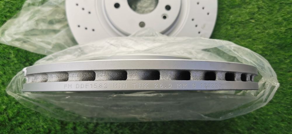 Discos de Travão Frente Mercedes-Benz C W203, CLK e SLK Ferodo