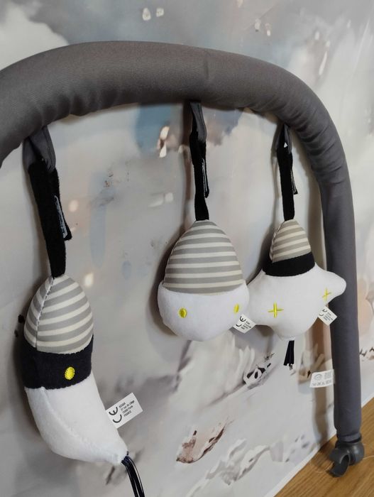 Pałąk z zabawkami do leżaczka BEABA Up Down Play