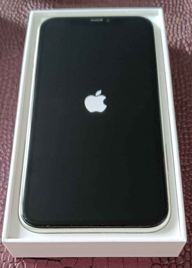 Smartfon Apple iPhone 11 64GB 6,1" 12Mpix Biały