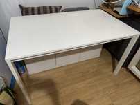 Mesa com 4 cadeira ikea