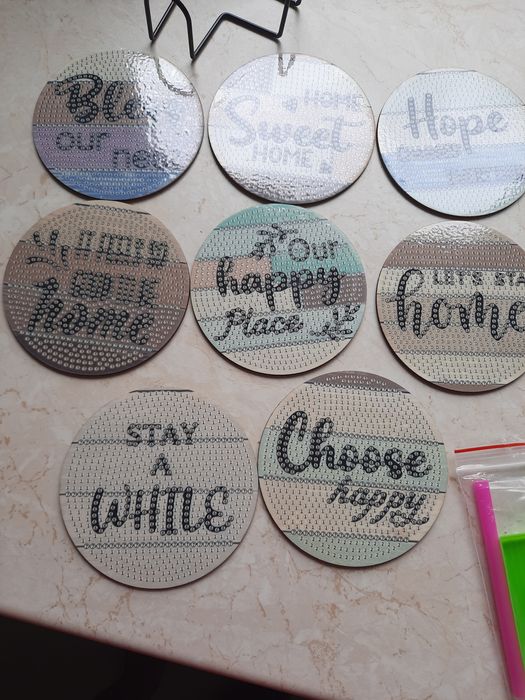 Podkładki pod kubki, haft diamentowy 8 szt