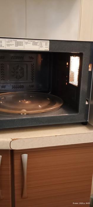 Мікрохвильова піч Samsung CE1000R
