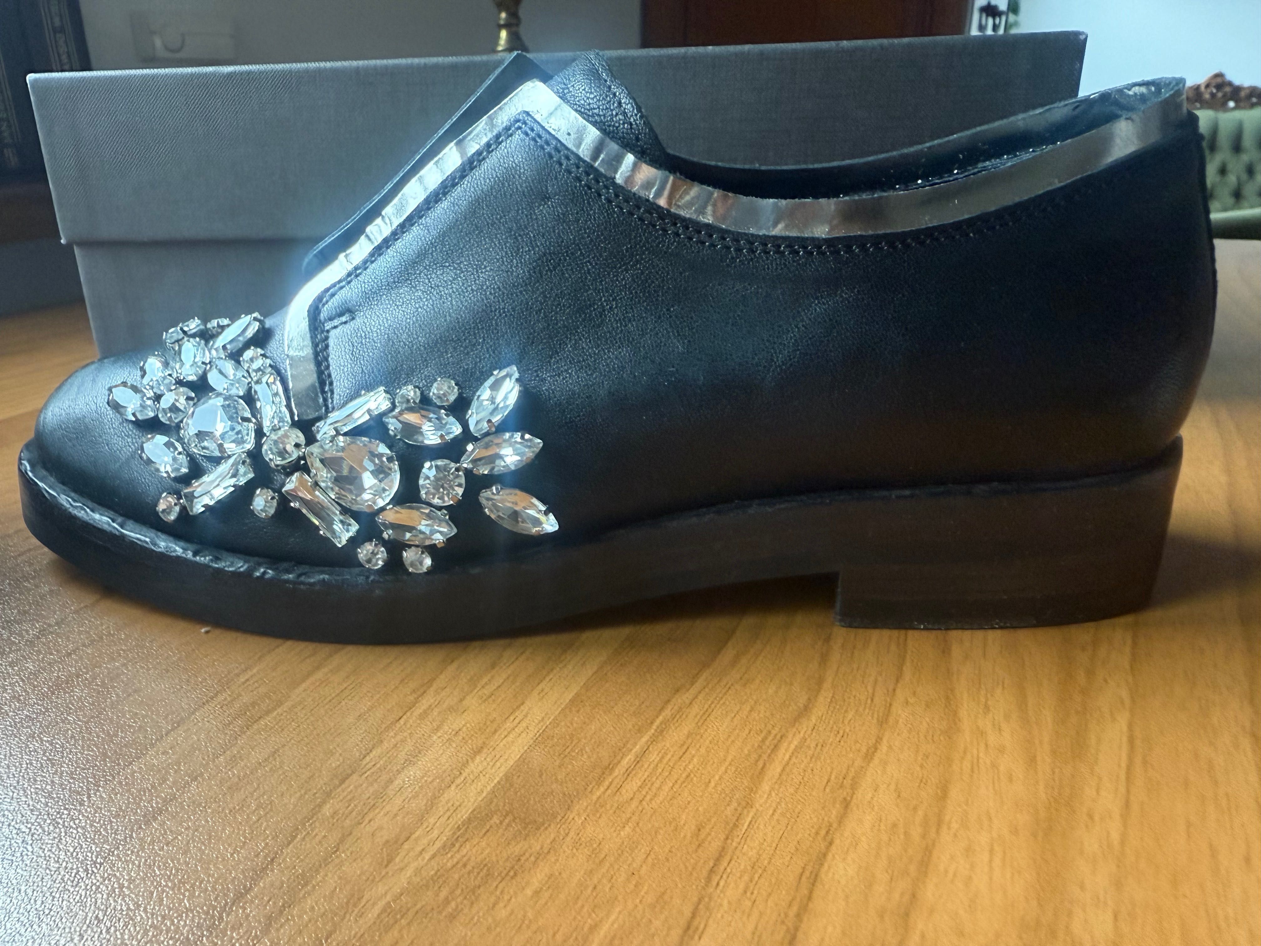 Czarne eleganckie buty Manila Grace