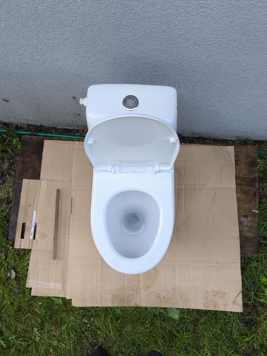 Klozet , sedes, muszla WC