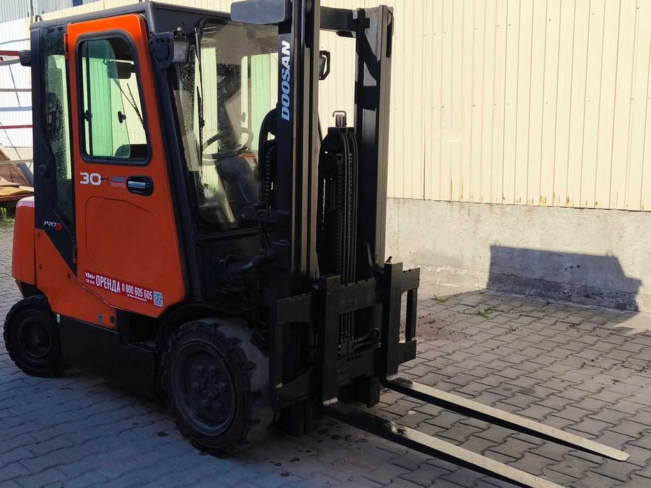 Оренда Навантажувач вилковий Doosan D30S-5, від 3 міс, Дизельний