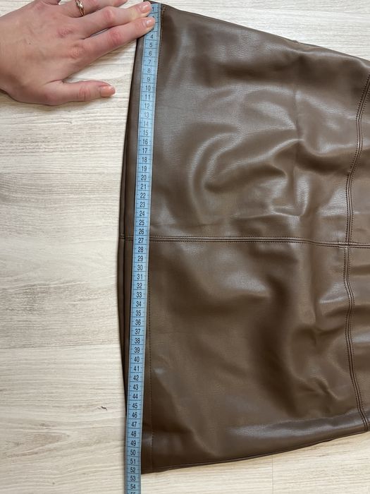 Шоколадна коричнева спідниця з еко шкіри