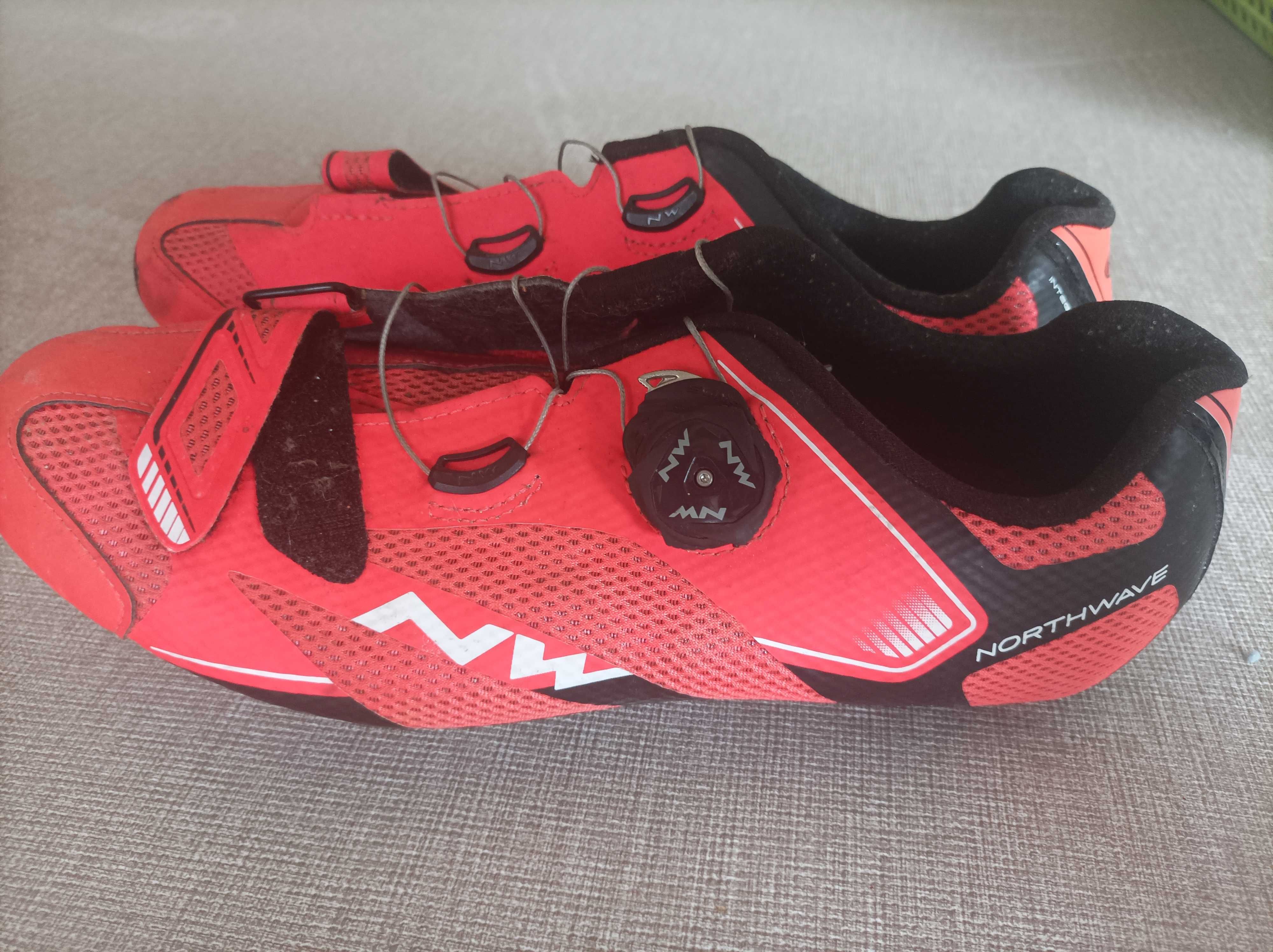 Sapatos Northwave + capacete Polisport