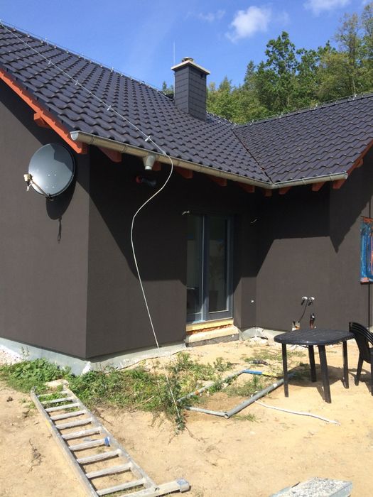 Malowanie elewacji,podbitek, Dachów ,Docieplenia Tynki mozaika deska