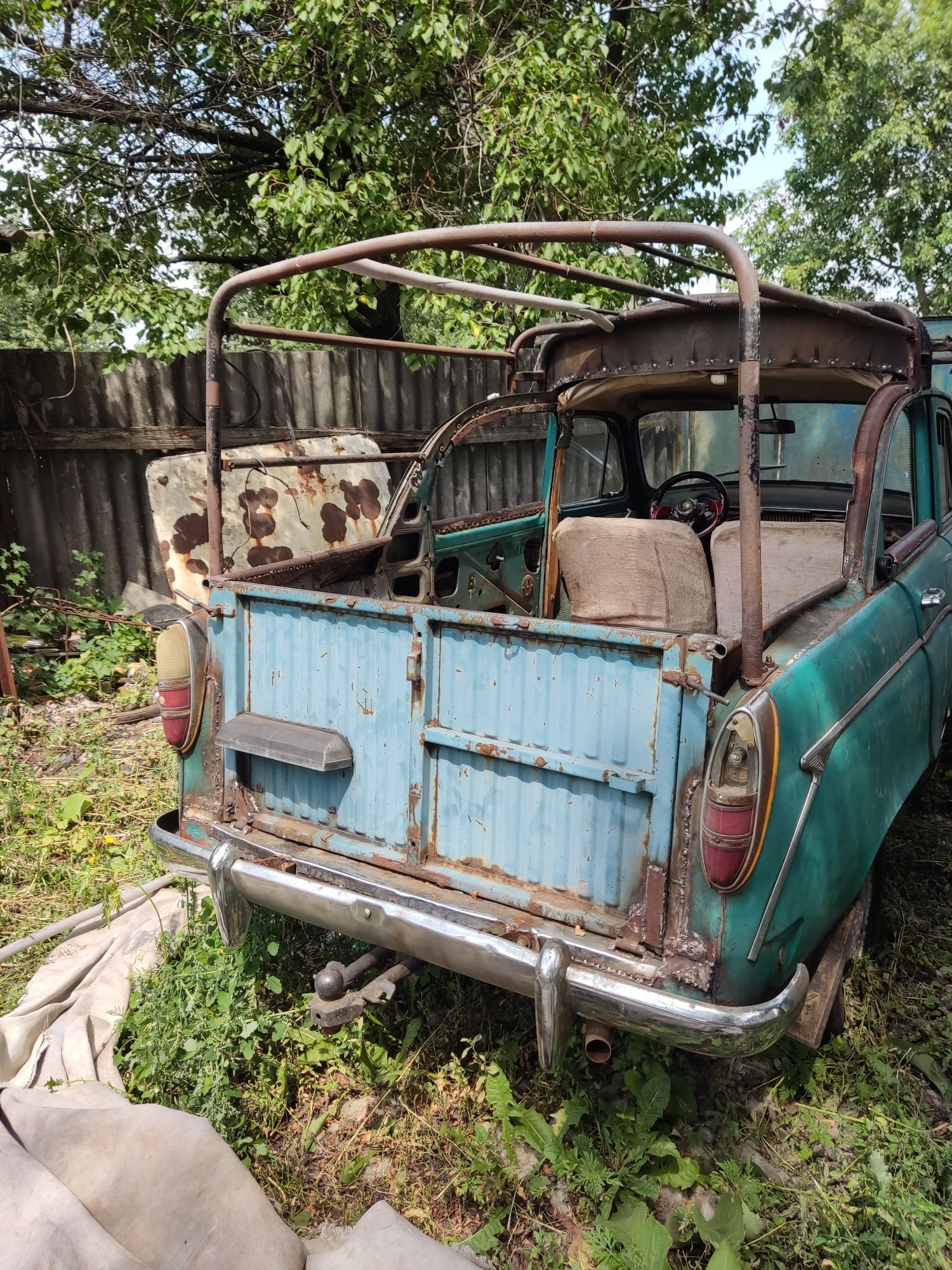 Продам пикап из москвич 407 газ .бензин