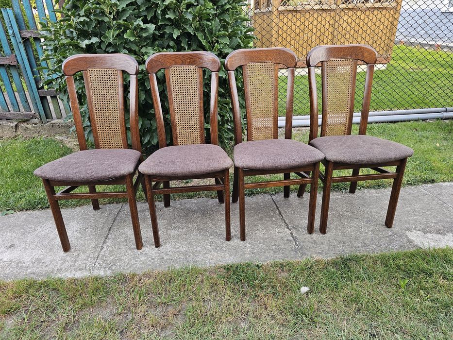 Крісло дерев'яне