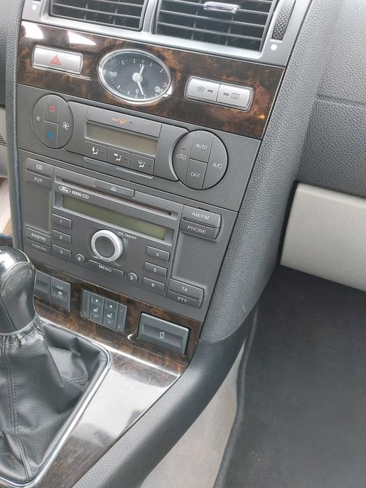 Ford Mondeo wersja Ghia z Niemiec