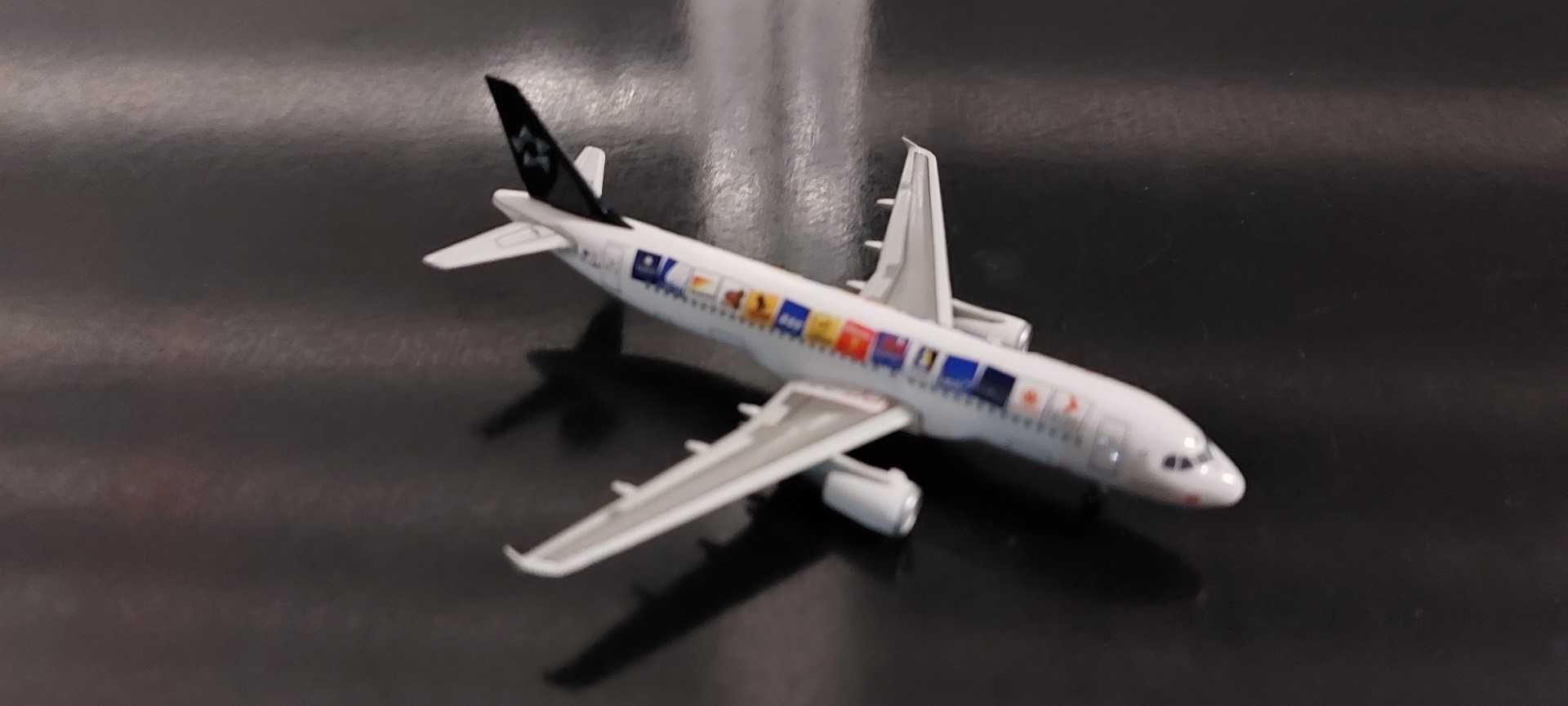 Avião Boeing Aviões Airbus escala 1/400 em Metal Varios Ver Fotos 27