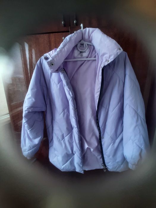 Демисизонная курточка  на девочку 10-11 лет