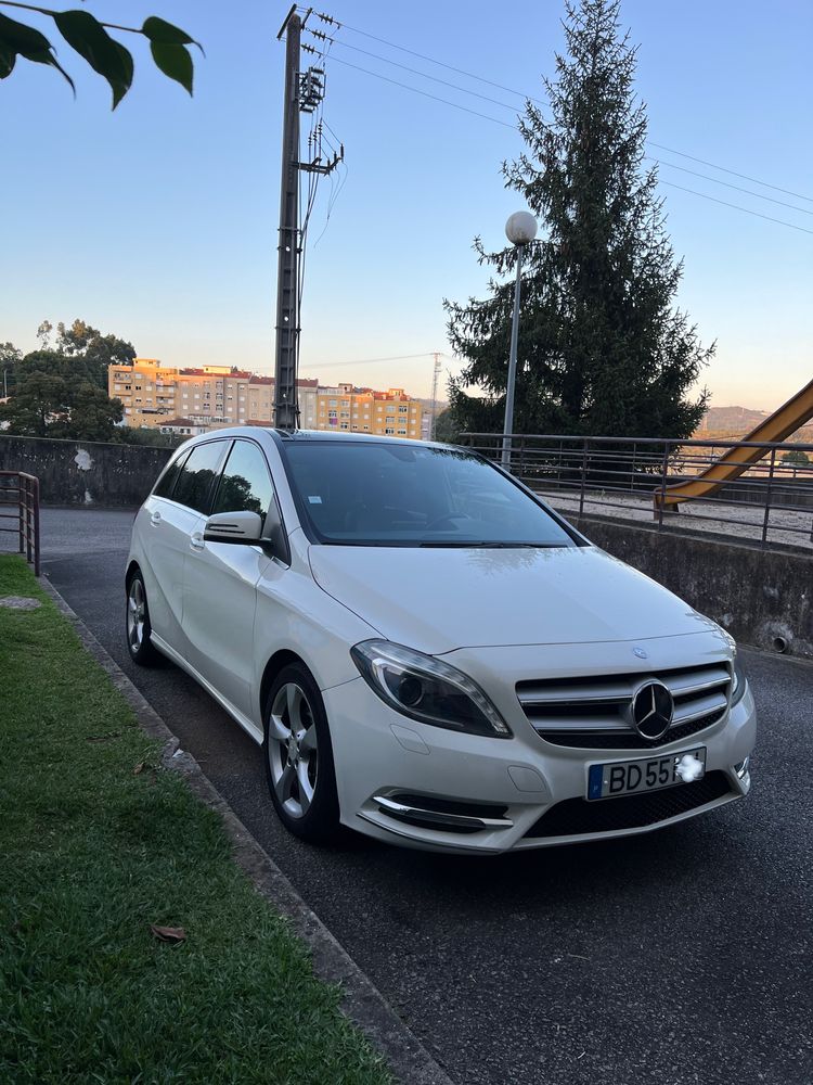 Mercedez B 180 completo