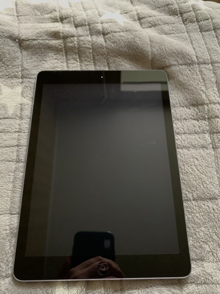 Apple Ipad air 16gb