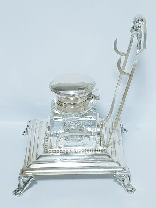 Fantástico antigo tinteiro D. Maria em prata portuguesa