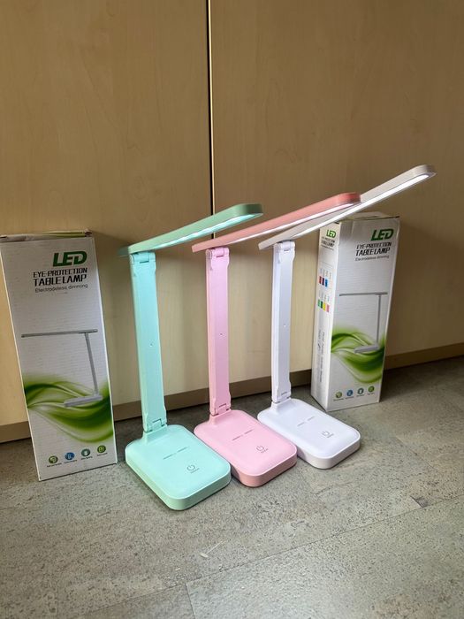 Настольная лампа заряжаемая. Светильник. Фонарь. Аккумулятор 18650