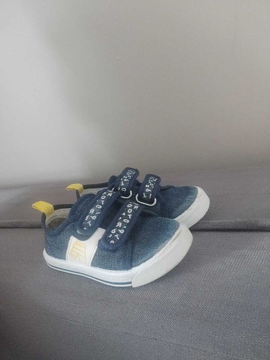 Buty roz 23 cena 8 zł