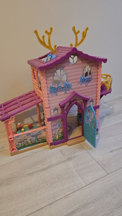 Enchantimals - domek Jelonków, lalka, akcesoria