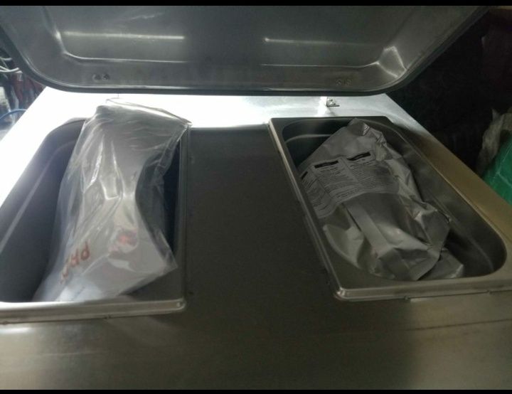 NOVA Máquina de Gelado soft 3 sabores e + 1 sabor 2600 € = 2 maquinas