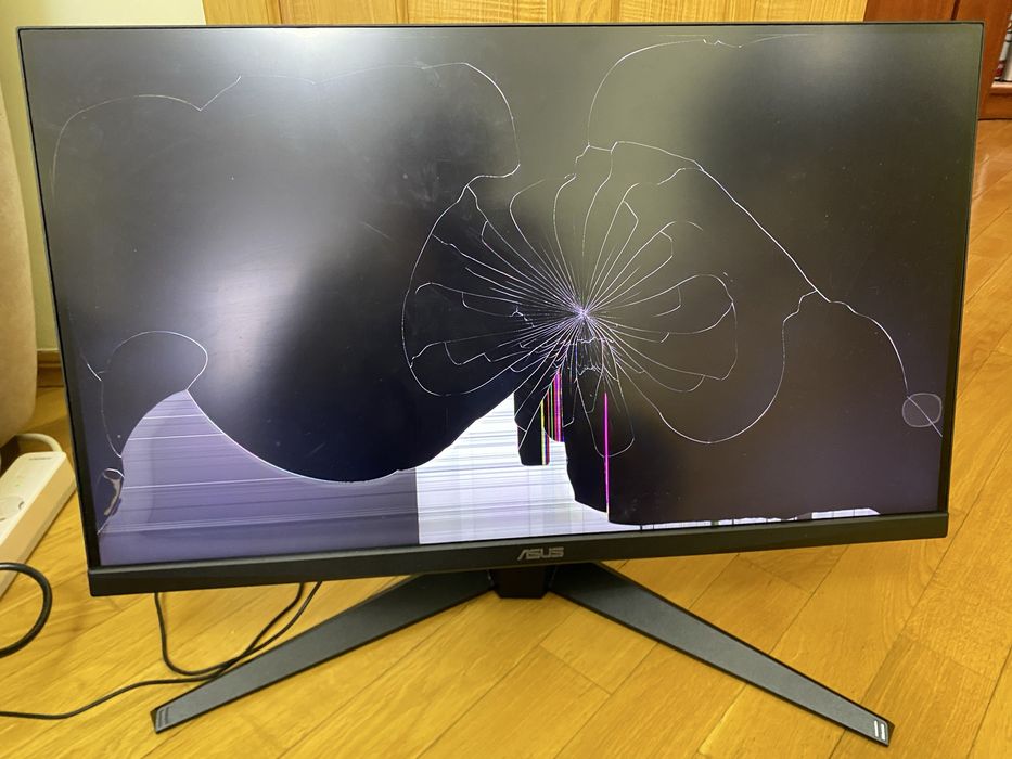 Розбитий монітор асус 180 грц 2 к для запчастин