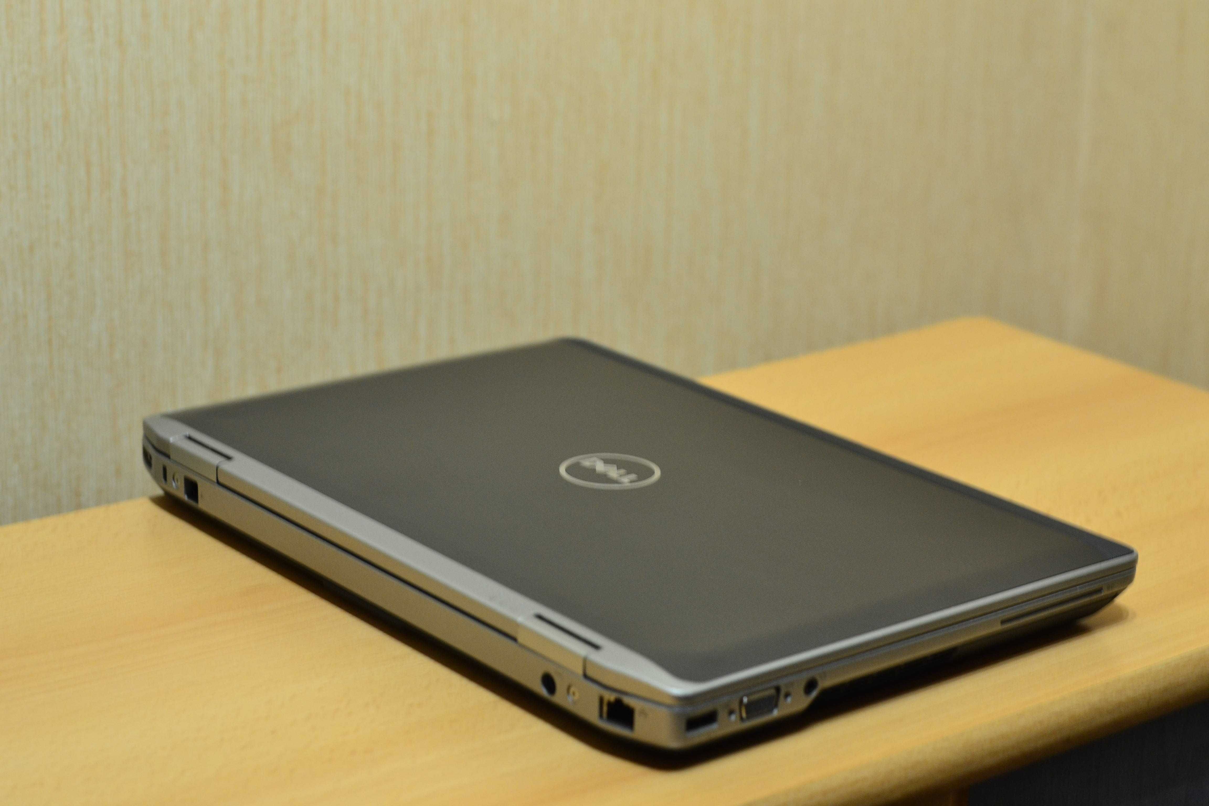 Ноутбук Dell Latitude чотирьох ядерний Intel Core i5-3320M RAM8 HDD500