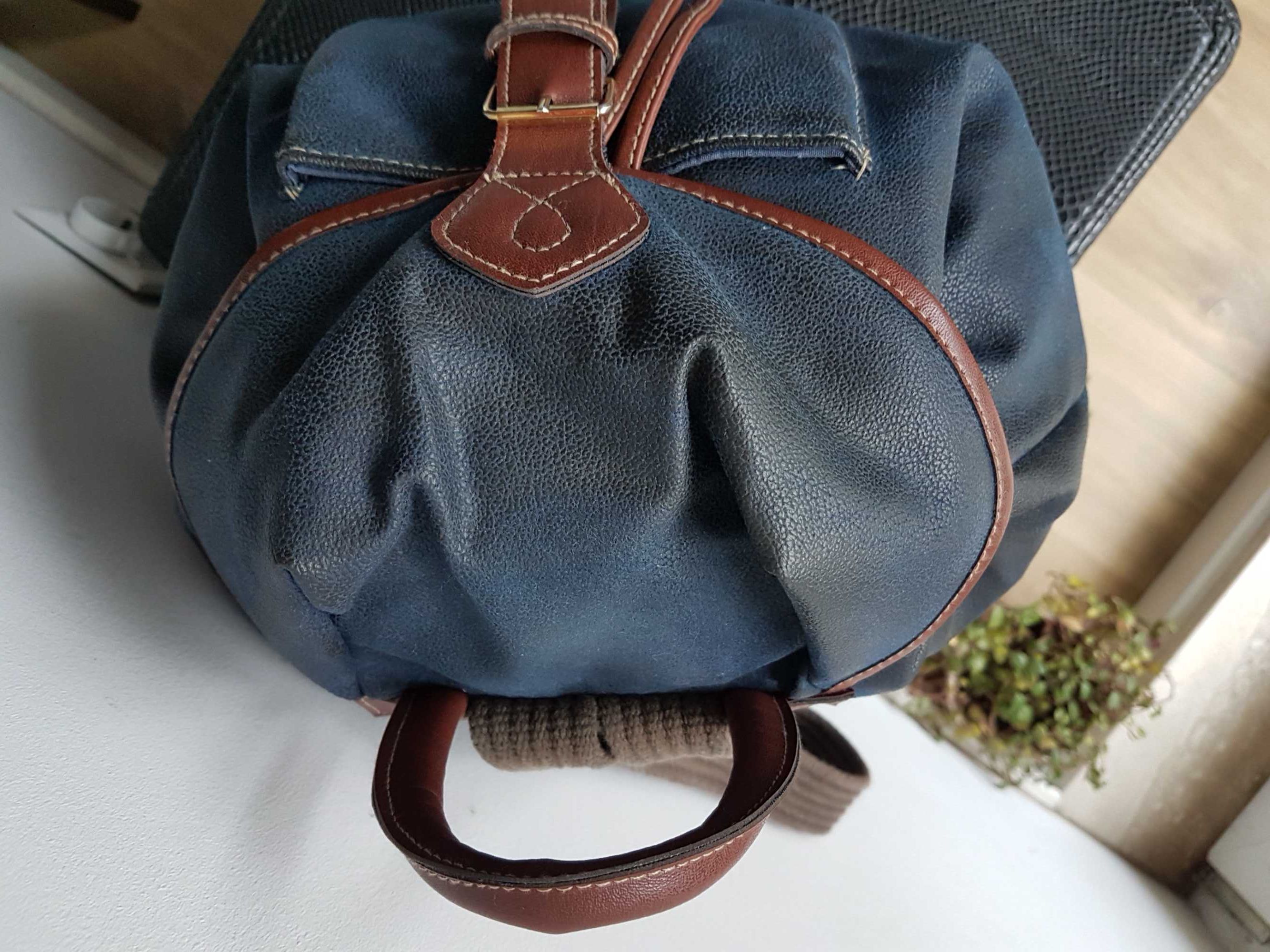Borzetta Collection Italy mały skórzany granatowy plecaczek plecak